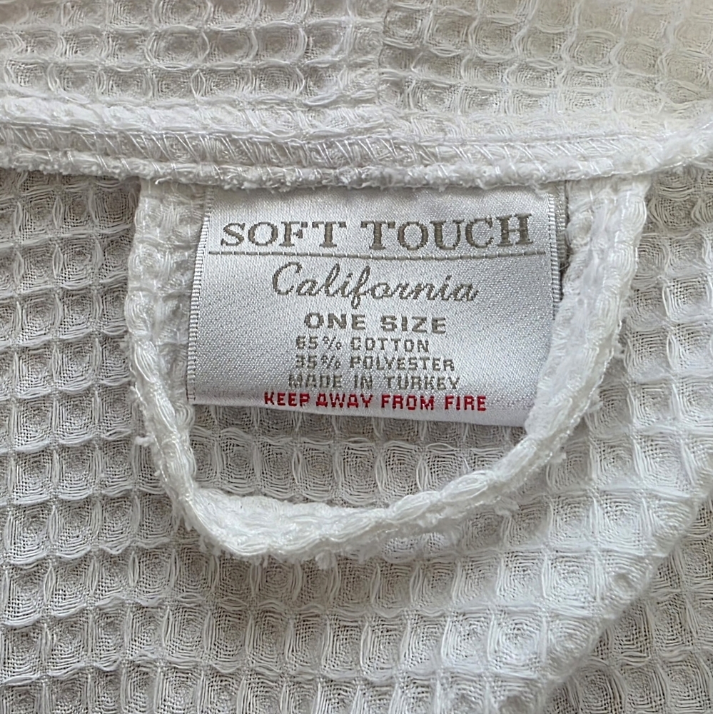 White Waffle Knit Bath Robe - Picture 4 of 4